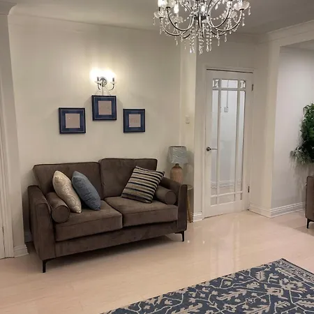 Comfy Nec, Airport Stay, Free Parking Holiday home Birmingham